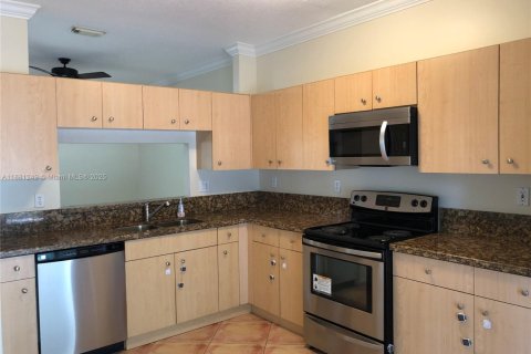 Adosado en alquiler en Miramar, Florida, 3 dormitorios, 121.14 m2 № 1925275 - foto 8