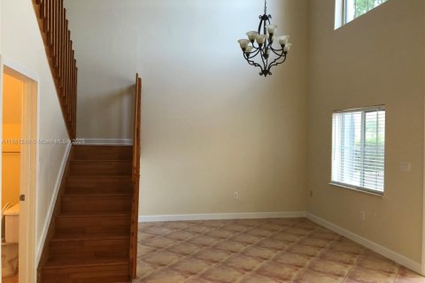 Adosado en alquiler en Miramar, Florida, 3 dormitorios, 121.14 m2 № 1925275 - foto 4