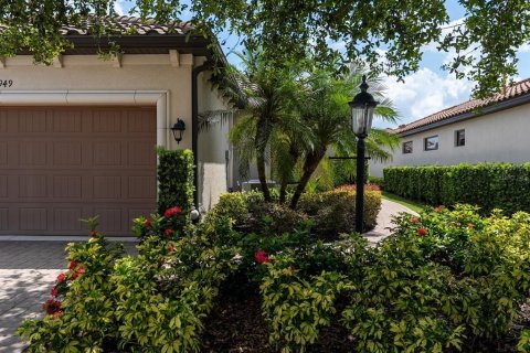 House in Bradenton, Florida 2 bedrooms, 156.45 sq.m. № 1785548 - photo 3