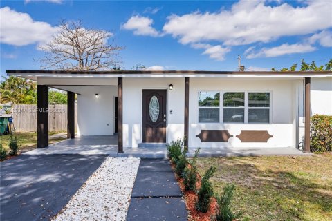 Villa ou maison à vendre à Lauderhill, Floride: 5 chambres № 2030291 - photo 18