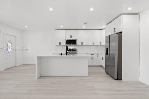 Villa ou maison à vendre à Lauderhill, Floride: 5 chambres № 2030291 - photo 5