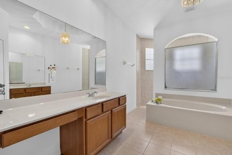 Casa en venta en Kissimmee, Florida, 4 dormitorios, 257.15 m2 № 2156043 - foto 27