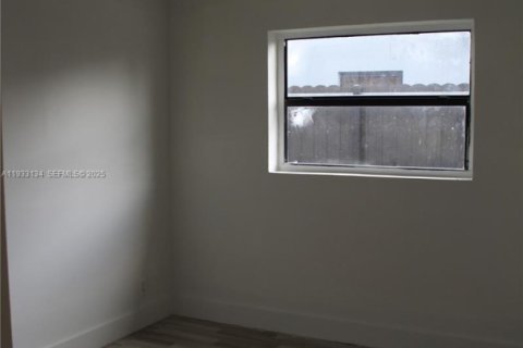 Casa en alquiler en Hollywood, Florida, 4 dormitorios, 169.73 m2 № 1991885 - foto 14