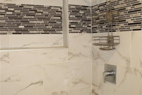 Casa en alquiler en Hollywood, Florida, 4 dormitorios, 169.73 m2 № 1991885 - foto 19