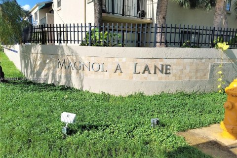 Кондоминиум с 2 спальнями в Майами, Флорида № 2004037