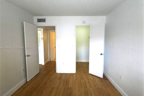 Снять в аренду кондоминиум в Майами, Флорида 2 спальни, 72.84м2, № 2004037 - фото 9