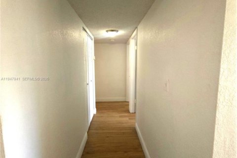 Снять в аренду кондоминиум в Майами, Флорида 2 спальни, 72.84м2, № 2004037 - фото 5