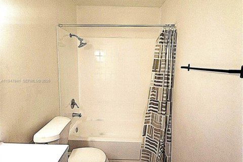 Снять в аренду кондоминиум в Майами, Флорида 2 спальни, 72.84м2, № 2004037 - фото 12