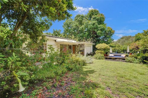 House in Miami, Florida 2 bedrooms, 142.33 sq.m. № 1872598 - photo 8