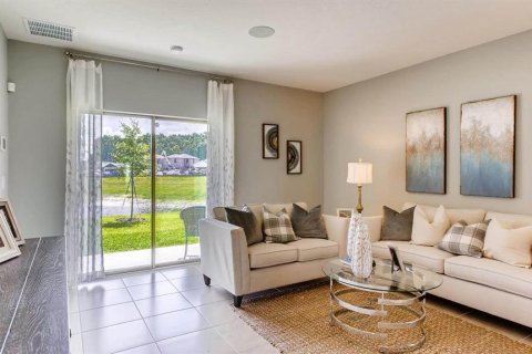 House in Poinciana, Florida 3 bedrooms, 139.73 sq.m. № 1687226 - photo 14