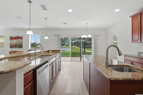 Villa ou maison à vendre à Cocoa, Floride: 3 chambres, 222.97 m2 № 2347539 - photo 18