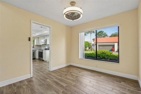 Townhouse in Plant City, Florida 3 bedrooms, 143.26 sq.m. № 2208708 - photo 7