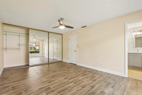 Townhouse in Plant City, Florida 3 bedrooms, 143.26 sq.m. № 2208708 - photo 14