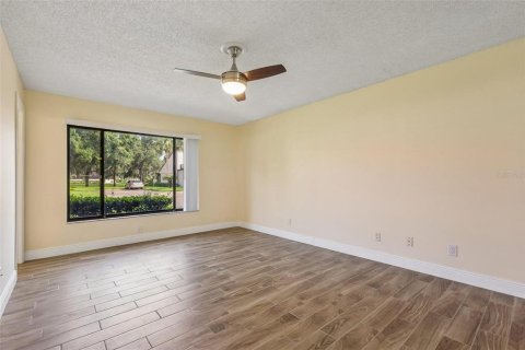 Townhouse in Plant City, Florida 3 bedrooms, 143.26 sq.m. № 2208708 - photo 13