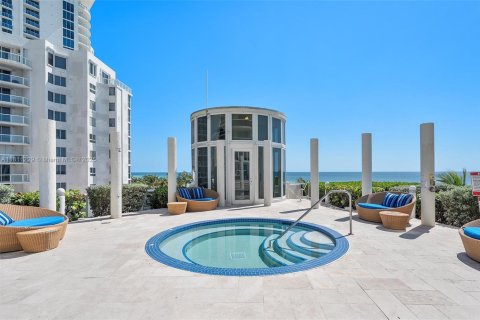 Condominio en venta en Sunny Isles Beach, Florida, 2 dormitorios, 147.06 m2 № 1869952 - foto 25