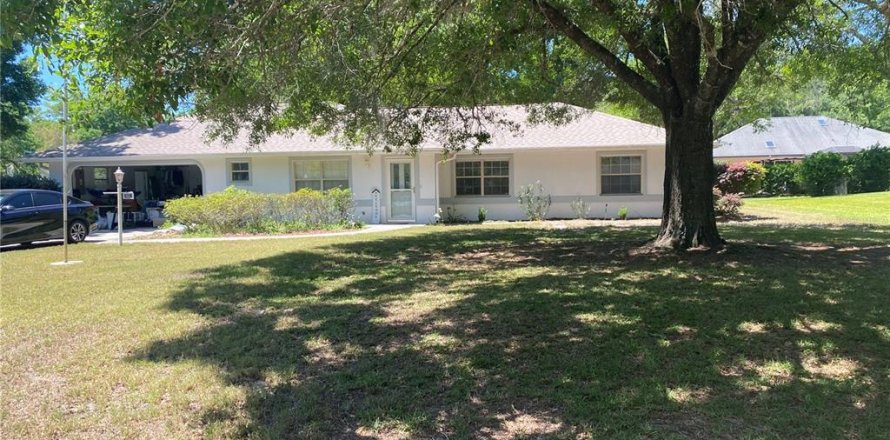 Villa ou maison à Dunnellon, Floride 3 chambres, 141.95 m2 № 1800232