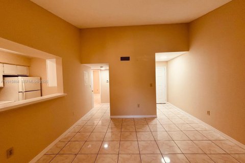 Copropriété à louer à Oakland Park, Floride: 1 chambre, 77.48 m2 № 2089644 - photo 13