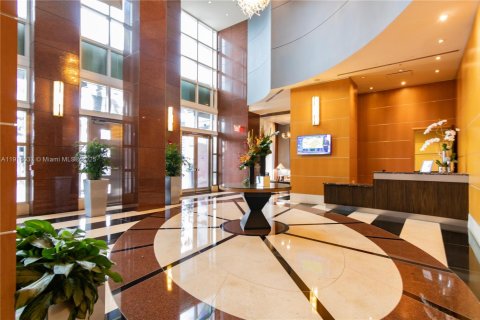 Condominio en alquiler en Miami, Florida, 2 dormitorios, 126.63 m2 № 1973793 - foto 25