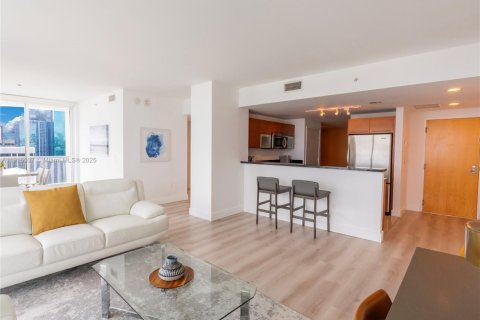 Condominio en alquiler en Miami, Florida, 2 dormitorios, 126.63 m2 № 1973793 - foto 5