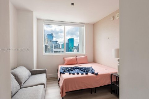Condominio en alquiler en Miami, Florida, 2 dormitorios, 126.63 m2 № 1973793 - foto 15