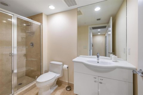 Condo in Hallandale Beach, Florida, 2 bedrooms  № 2052830 - photo 26