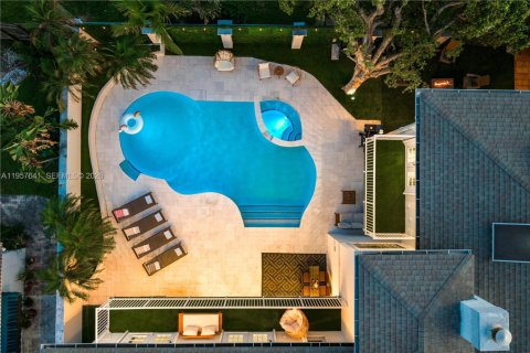 Casa en venta en Pompano Beach, Florida, 6 dormitorios, 451.97 m2 № 2011349 - foto 3