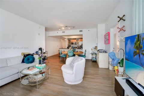 Купить кондоминиум в Майами, Флорида 2 спальни, 119.75м2, № 2054819 - фото 10