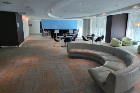 Купить кондоминиум в Майами, Флорида 2 спальни, 119.75м2, № 2054819 - фото 30