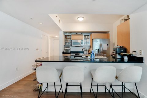 Купить кондоминиум в Майами, Флорида 2 спальни, 119.75м2, № 2054819 - фото 3