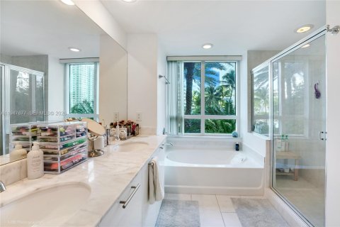Купить кондоминиум в Майами, Флорида 2 спальни, 119.75м2, № 2054819 - фото 15