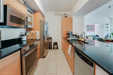 Купить кондоминиум в Майами, Флорида 2 спальни, 119.75м2, № 2054819 - фото 4