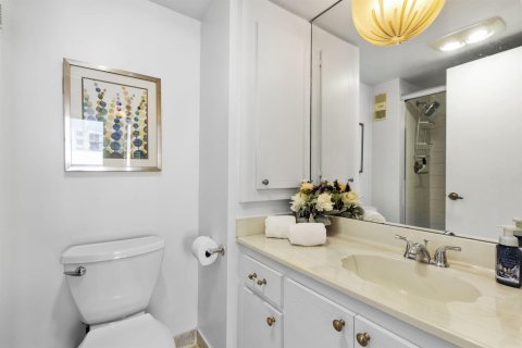 Copropriété à vendre à Highland Beach, Floride: 2 chambres, 97.55 m2 № 2082243 - photo 15