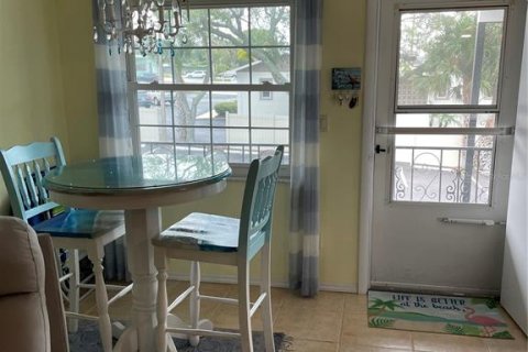 Condominio en alquiler en Largo, Florida, 2 dormitorios, 84.54 m2 № 1166830 - foto 4