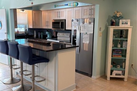 Снять в аренду кондоминиум в Ларго, Флорида 3 комнаты, 84.54м2, № 1166830 - фото 21
