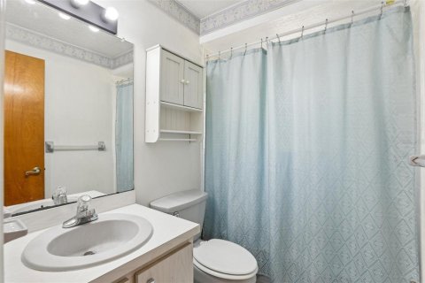 House in PORT ST. JOHN in Cocoa, Florida 3 bedrooms, 128.02 sq.m. № 1627046 - photo 16