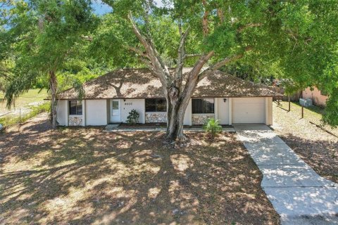 House in PORT ST. JOHN in Cocoa, Florida 3 bedrooms, 128.02 sq.m. № 1627046 - photo 1