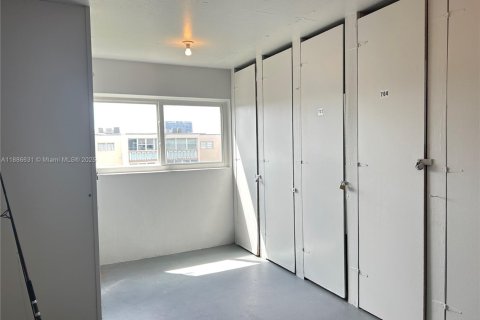 Condominio en venta en Hallandale Beach, Florida, 1 dormitorio, 78.69 m2 № 1933458 - foto 28