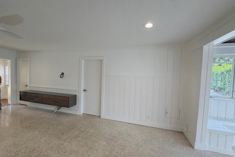 House in Delray Beach, Florida 4 bedrooms, 180.97 sq.m. № 2147172 - photo 12