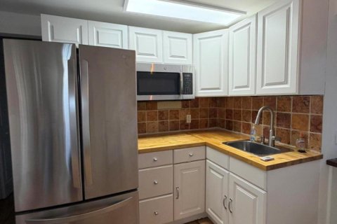 House in Delray Beach, Florida 4 bedrooms, 180.97 sq.m. № 2147172 - photo 24