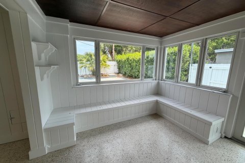 House in Delray Beach, Florida 4 bedrooms, 180.97 sq.m. № 2147172 - photo 11