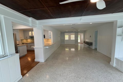 House in Delray Beach, Florida 4 bedrooms, 180.97 sq.m. № 2147172 - photo 10
