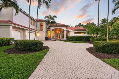 House in Weston, Florida 5 bedrooms, 511.61 sq.m. № 1889639 - photo 23