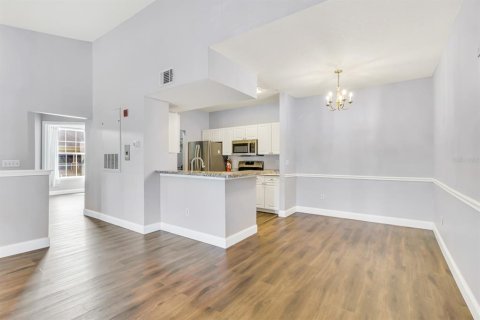 Condo in Orlando, Florida, 3 bedrooms  № 1873032 - photo 20