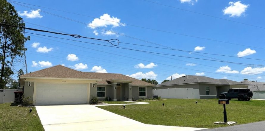 Casa en Ocala, Florida 3 dormitorios, 154.22 m2 № 2199477