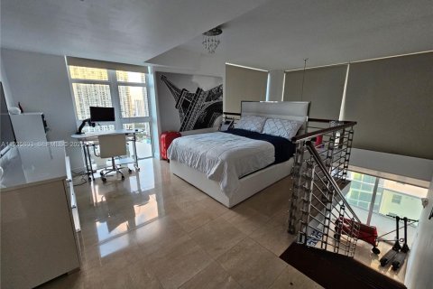 Condominio en alquiler en Miami, Florida, 2 dormitorios, 117.71 m2 № 1993910 - foto 14