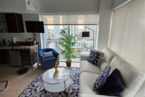 Condominio en alquiler en Miami, Florida, 2 dormitorios, 117.71 m2 № 1993910 - foto 26