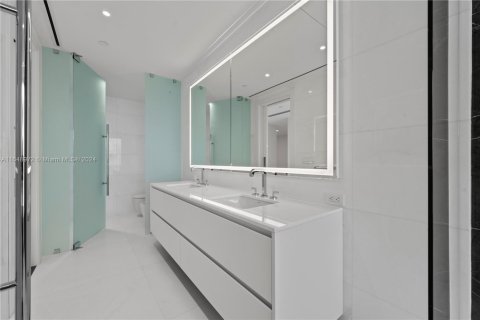 Condo in Miami, Florida, 3 bedrooms  № 1775129 - photo 15