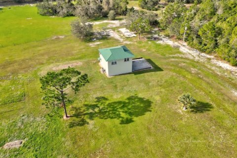House in Okeechobee, Florida 2 bedrooms № 1888364 - photo 21