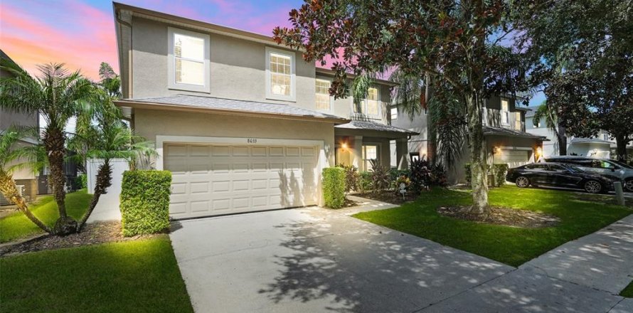 House in Kissimmee, Florida 6 bedrooms, 249.07 sq.m. № 1885988