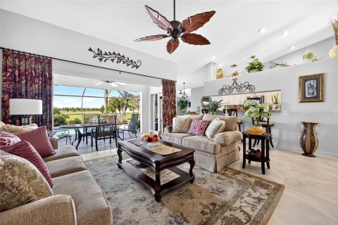 Villa ou maison à vendre à Punta Gorda, Floride: 3 chambres, 203.27 m2 № 2429541 - photo 8